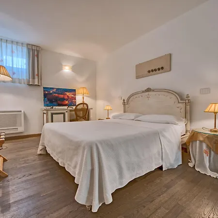 Otel Palazzo Mosco - Dimora Storica 4*