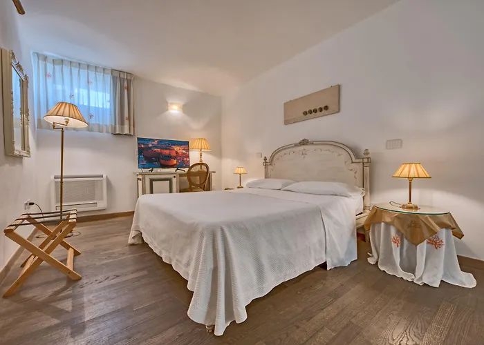 Hotel Palazzo Mosco - Dimora Storica 4*